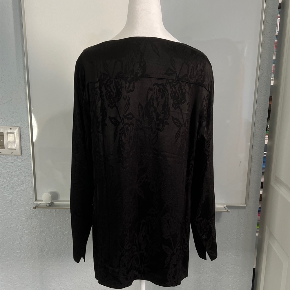 Chico's Elegant Black Long Sleeve Blouse 2 - Picture 4 of 9